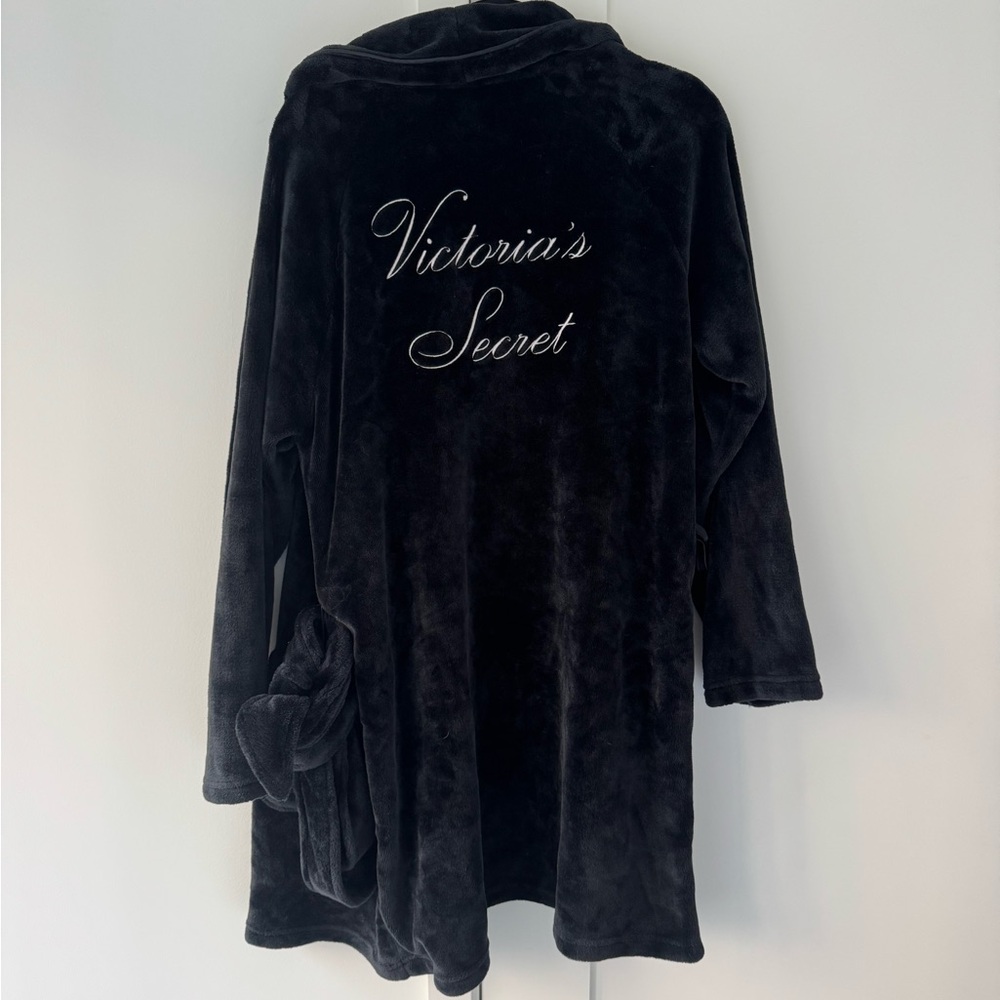 Victoria's Secret Midnight Black Cozy Robe